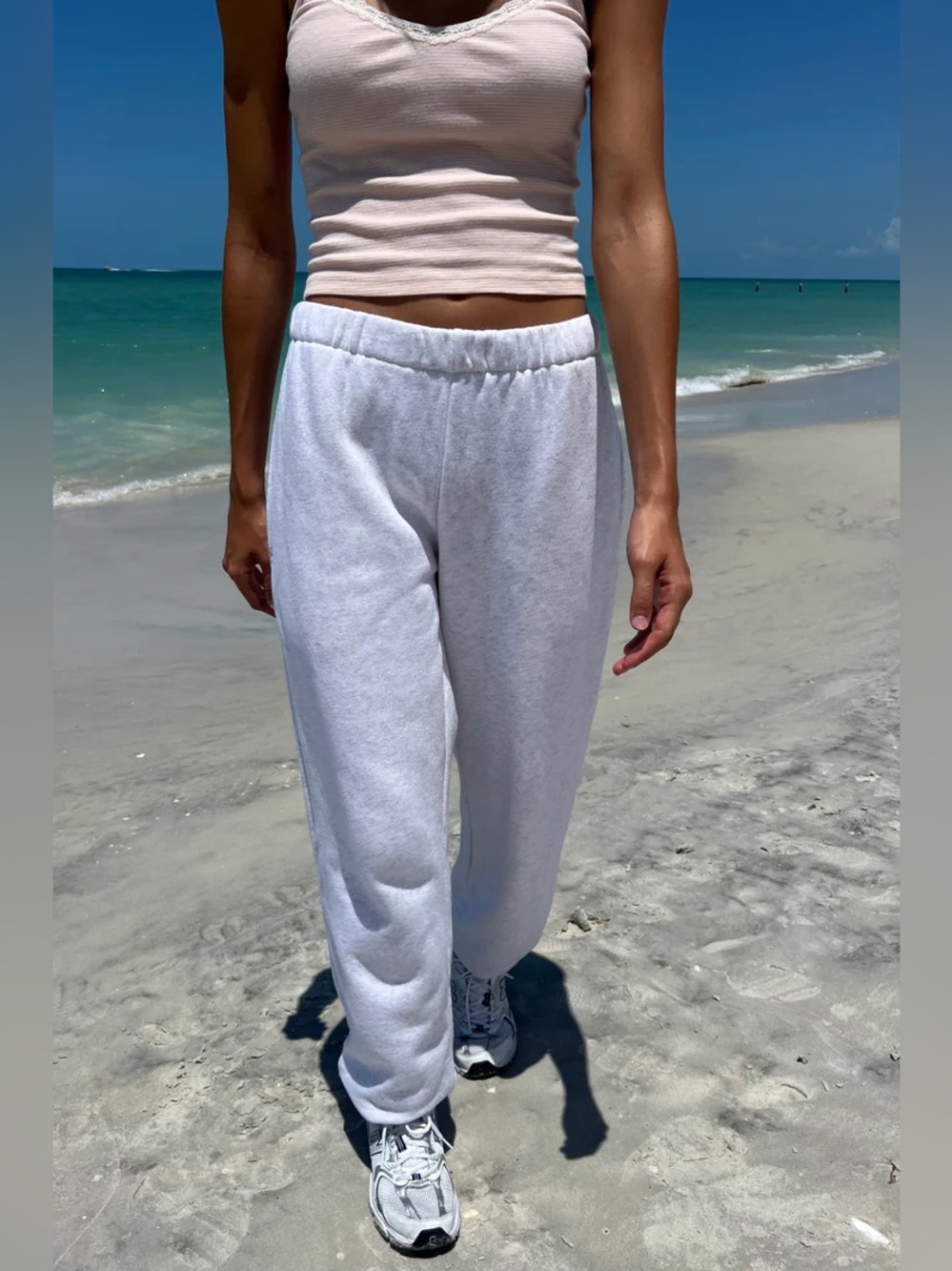 Brandy Melville Rosa Sweatpants in Gray | One Size | Pre-Owned, Good Condition
